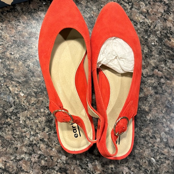 New Earth shoes - Picture 5 of 7